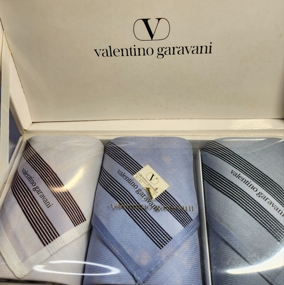 Valentino Garavani Handkerchief vintage - Picture 1 of 5